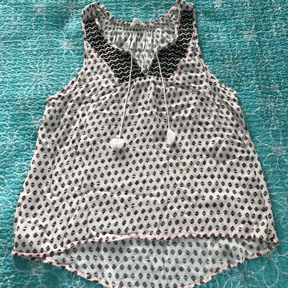 Aeropostale Black and White Patterned Blouse